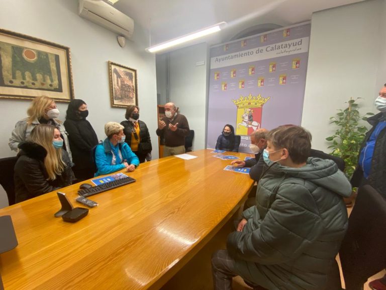 Cinco familiares de residentes ucranianos llegan a Calatayud