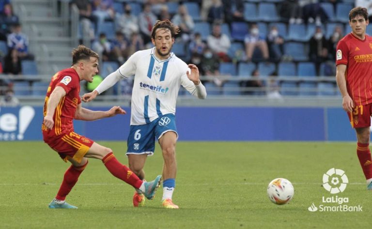 El Real Zaragoza se marcha con un punto de Tenerife con sensación de haber podido vencer (1-1)