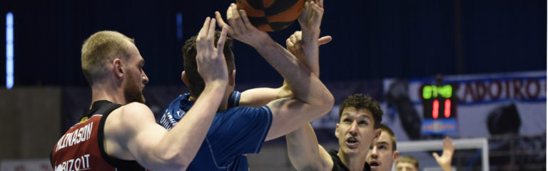 El Casademont se la juega ante el Monbus Obradoiro