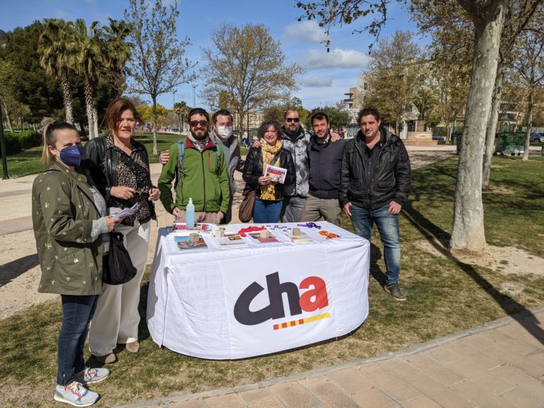 CHA reclama en Miralbueno una reordenación de las líneas de autobús para mejorar la comunicación entre los barrios