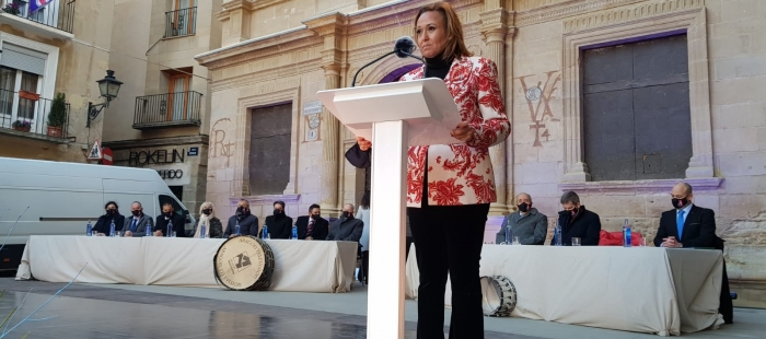 Mayte Pérez destaca en Alcañiz que la tradición del Tambor y el Bombo “nos representa, identifica y enorgullece a todos”