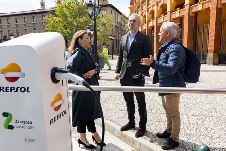 Zaragoza pionera en puntos de recarga para vehículos eléctricos