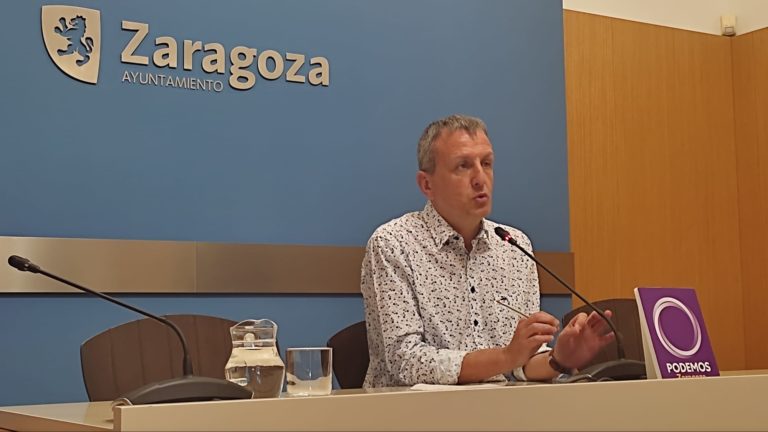 Podemos propone recuperar el taxi turístico para Zaragoza