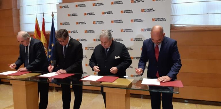 El Gobierno firma convenio con las  Cámaras de Comercio de Aragón