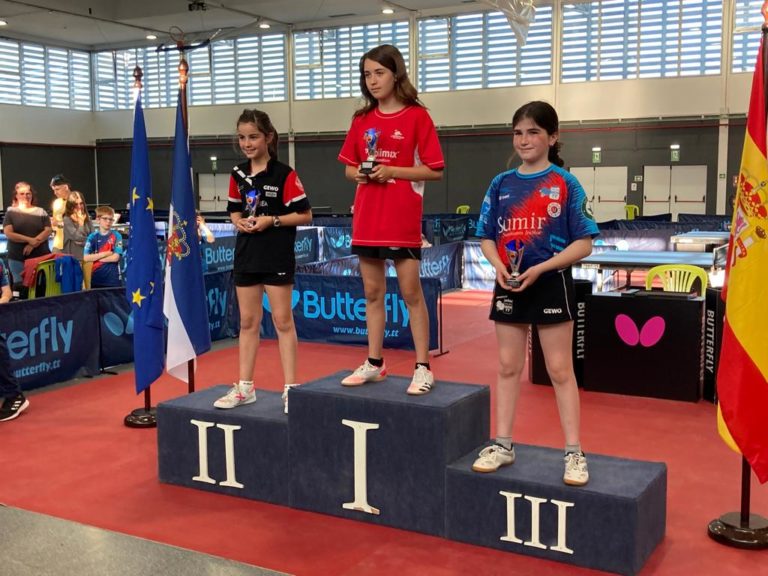 13 pódiums para los aragoneses en el Circuito de Jóvenes Zona Norte de tenis de mesa
