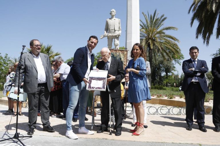 El barrio del Arrabal entrega sus premios Tío Jorge y escopeteros