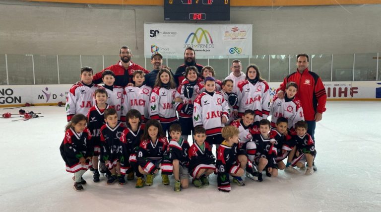 Torneo en conmemoración de los 50 años del Club Hielo Jaca