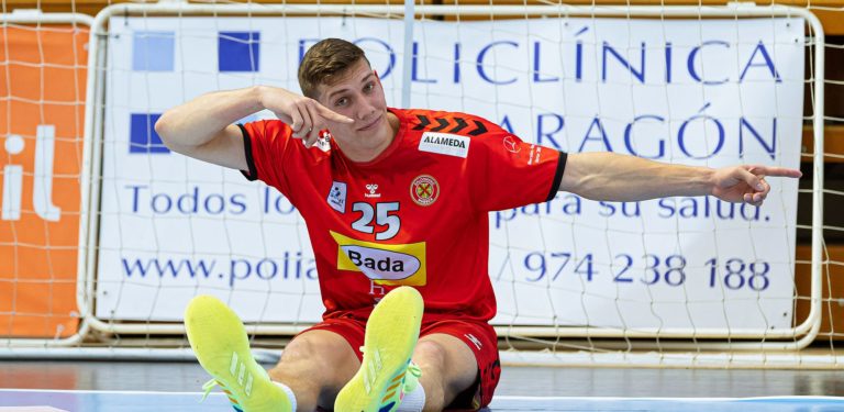 Janez Guček renueva con Bada Huesca hasta mayo de 2024