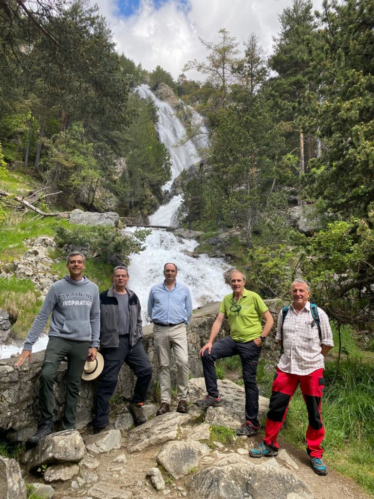 La Guardia Civil se reúne con la Federación Aragonesa de Montañismo