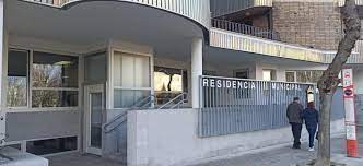 Cambiar Monzón denuncia «graves carencias y abusos» en el servicio de limpieza contratado para la residencia municipal