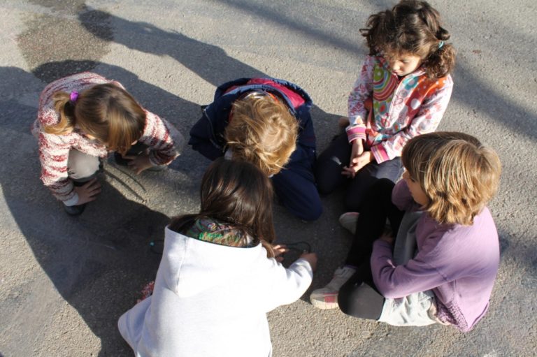 Ciudadanos reclama medidas para reducir las tasas de pobreza infantil en Aragón