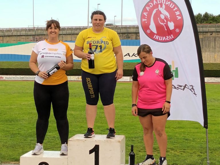 Vanesa Gil consigue el récord de Aragón de pentatlón de lanzamientos F40 Vanesa Gil consigue el récord de Aragón de pentatlón de lanzamientos F40