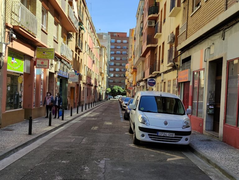 Las calles Concepción Arenal y Pilar Lorengar formarán una manzana accesible de prioridad peatonal