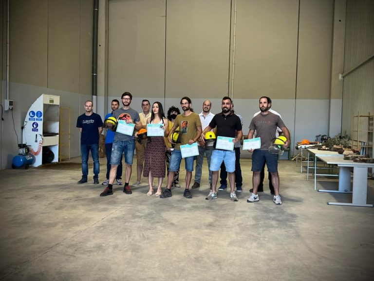 El Centro de Formación Forestal de la Comarca de Daroca entrega sus cinco primeros Carnets Europeos de Motoserrista￼￼