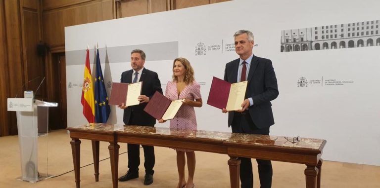 Soro firma el convenio para gestionar 71,2 millones de euros del Plan de acceso a la Vivienda 2022-2025