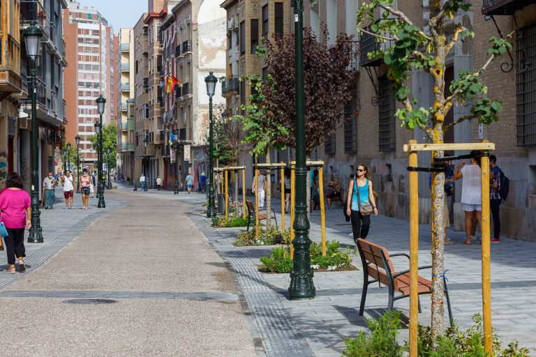 La calle Celma será de prioridad peatonal con plataforma única y arbolado