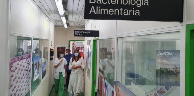 Más de 15.000 muestras pasan cada año por el Laboratorio de Salud Pública
