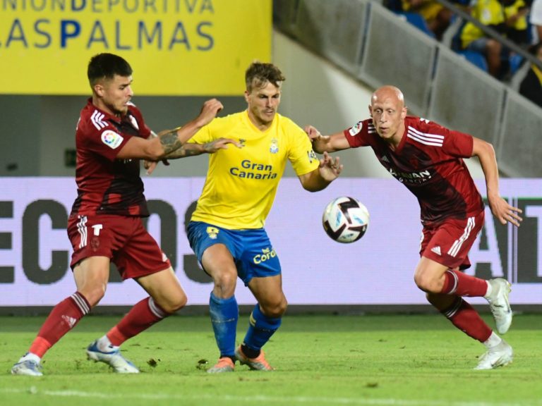 Los nuevos ya saben lo que es jugar con la elástica blanquilla en partido oficial