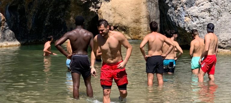 Bada Huesca continúa con su pretemporada con la ruta de la Badina de Estañonero
