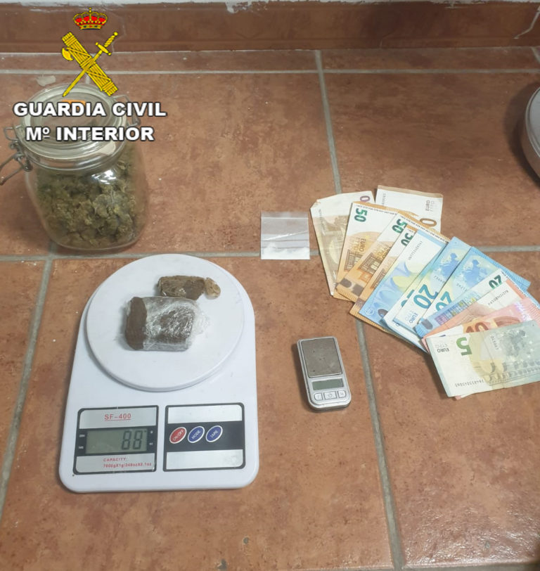 La Guardia Civil de Teruel detiene, en sendos servicios, a tres&nbsp; personas como presuntas autoras del delito de tráfico de drogas