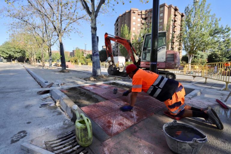 El colegio Miraflores contará con andadores peatonales en sus accesos para mejorar la seguridad de escolares y vecinos