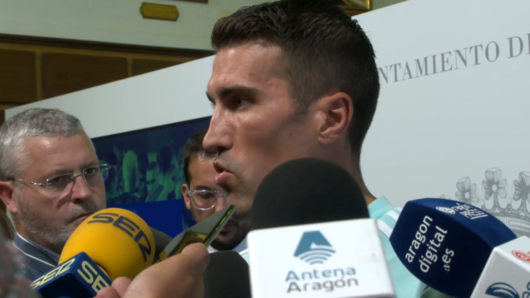 Alberto Zapater: «La afición nos ha demostrado que está con nosotros, ahora nos toca devolvérselo en el campo»
