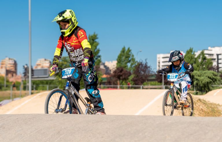 Este sábado se disputa la I Carrera Noctura BMX en Utebo organizada por el Club BMX Utebo