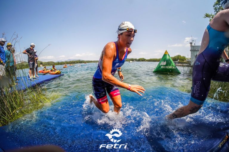 El Estudener Triatlón Europa femenino asciende a 2ª Nacional
