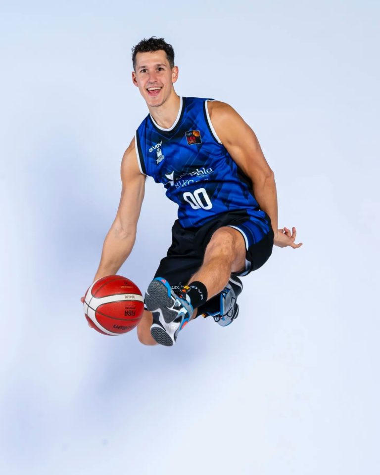 Rodrigo San Miguel anuncia su retirada del baloncesto aunque recalca que su vida «seguirá unida al baloncesto»