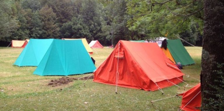 Las acampadas y colonias de verano notificadas en Aragón baten record este verano