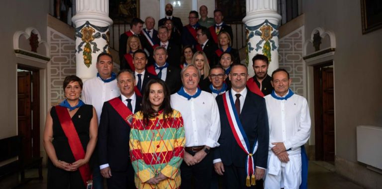 Jorge Azcón participa en Tarazona en el homenaje al Cipotegato 2023