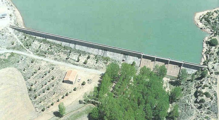 Declaradas de emergencia las obras de reparación de los diques de la presa de Valbona
