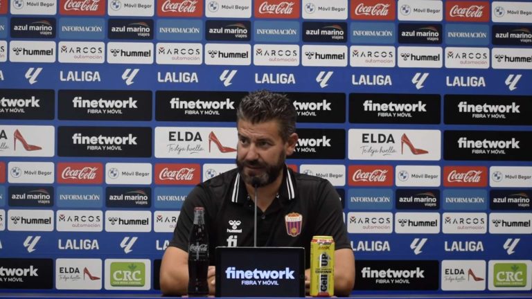 Fernando Estévez, sobre el Real Zaragoza: «Va a ser un serio candidato al ascenso este año»