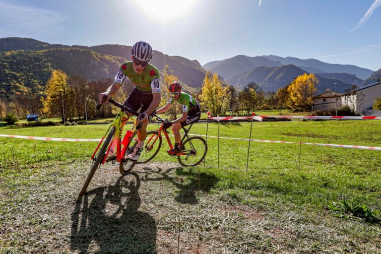 La Copa Aragonesa de Ciclocross comenzará el próximo 11 de noviembre en el Valle de Benasque y constará de siete pruebas