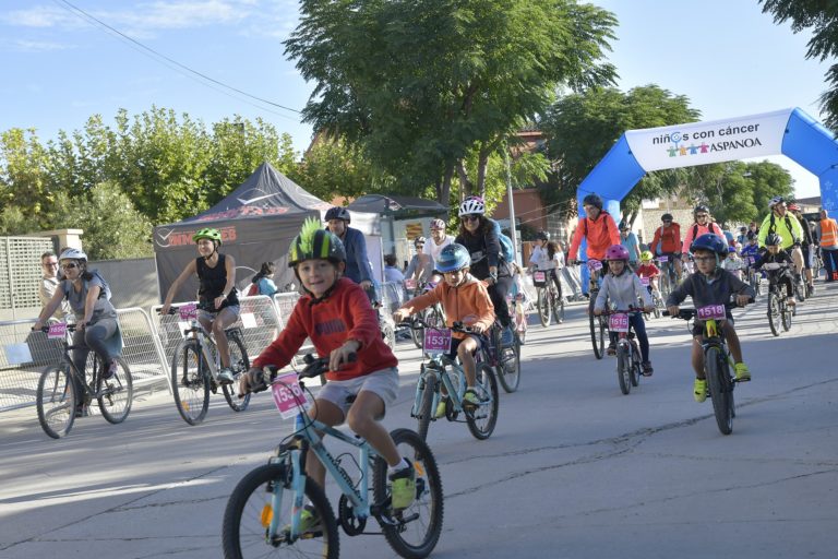 BTT Aspanoa: 1.000 ciclistas contra el cáncer infantil en Almudévar