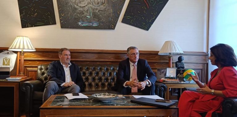 Blasco apuesta por proyectos a largo plazo para el FITE y por un turismo de calidad