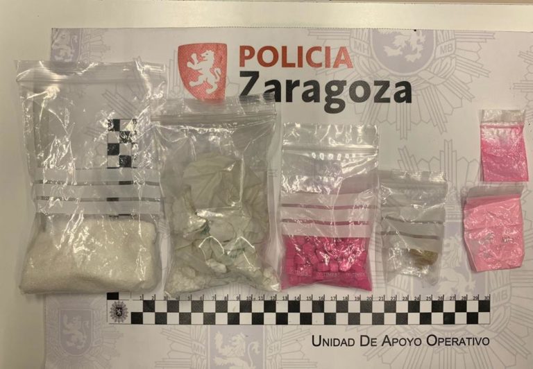 La policía local interviene dos vehículos con drogas