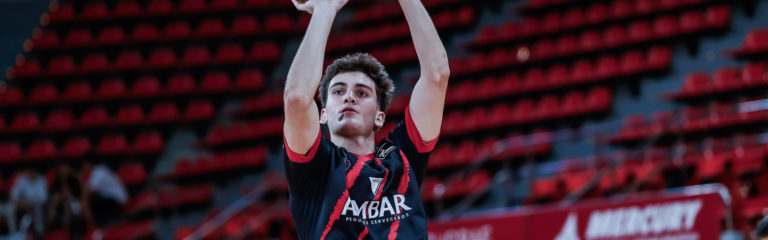Álex Moreno formará parte de la primera plantilla de Casademont Zaragoza tras la marcha de Javi García