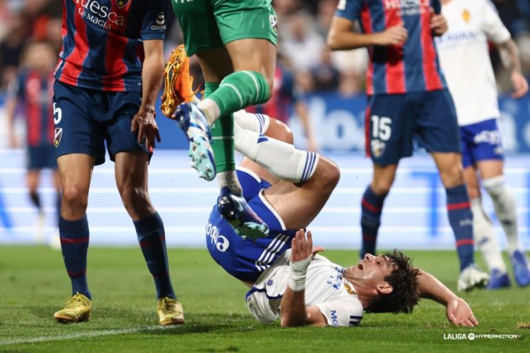 Iván Azón se cae de la lista de convocados para el partido ante el Albacete