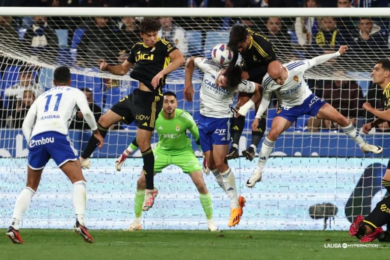Víctor Mollejo será baja para el partido ante el Elche CF tras ver la quinta amarilla ante el Real Oviedo