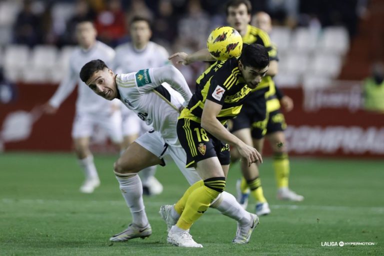 Tres puntos de los últimos 24 colocan al Real Zaragoza como un equipo con números de descenso