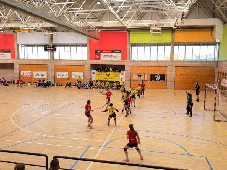 Schär Colores Zaragoza cae derrotado en la pista de San Adrián (26-21)