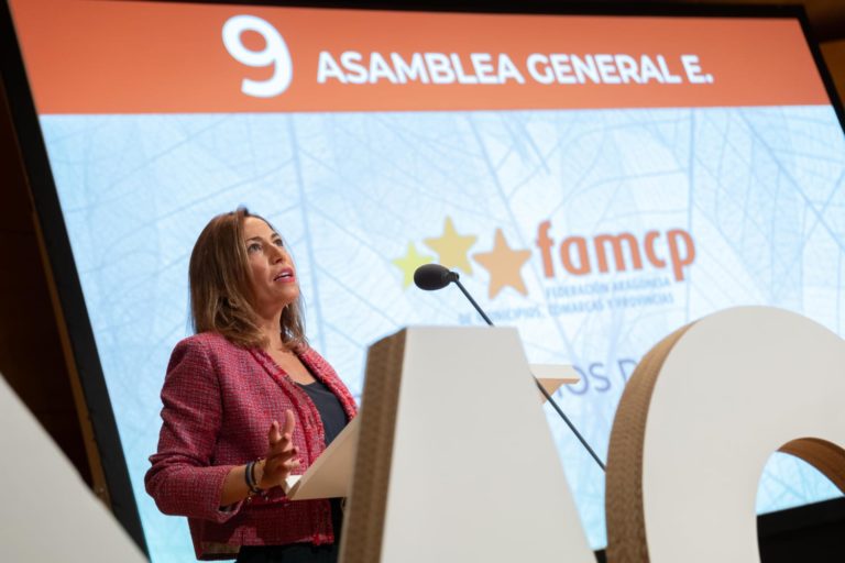 La Alcaldesa de Zaragoza destaca la responsabilidad de los alcaldes aragoneses en la defensa de la igualdad y de una financiación local justa