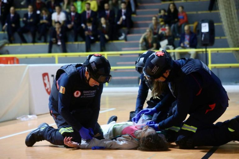 Los Bomberos de Zaragoza y Policía Nacional participan en un simulacro de rescate con rehenes y múltiples heridos