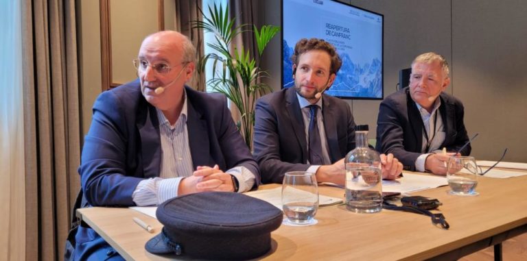 Aragón defiende en Canfranc la reapertura de la línea ferroviaria y la necesidad de la TCP a medio plazo
