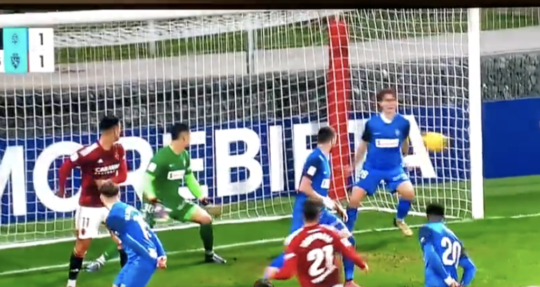 La polémica del partido: al Real Zaragoza se le privó de un penalti por una mano clamorosa