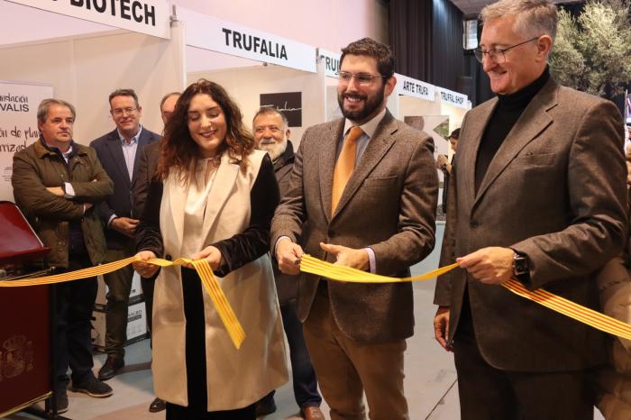 Nolasco y Blasco ratifican el apoyo del Gobierno de Aragón al sector de la trufa