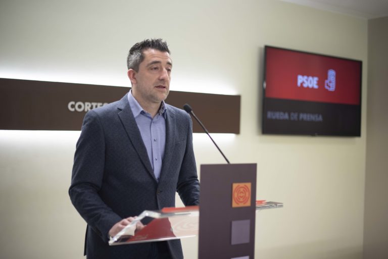 El PSOE responsabiliza al Gobierno de Azcón del caos sanitario en Aragón