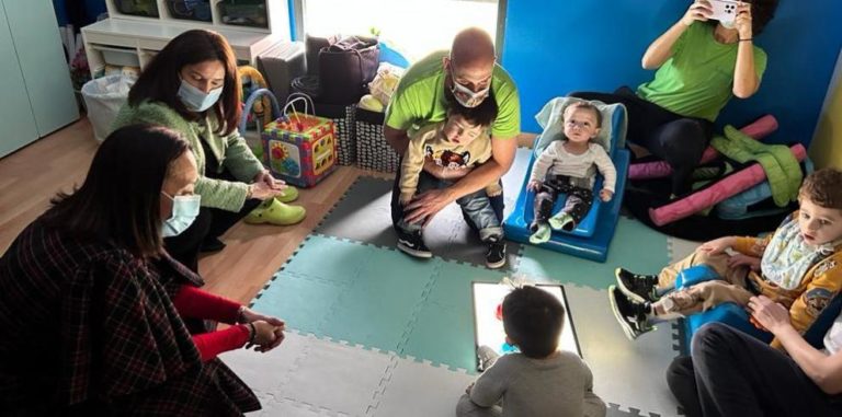 Las familias aragonesas de menores con discapacidad podrán deducirse los gastos en formación de apoyo a la vida independiente