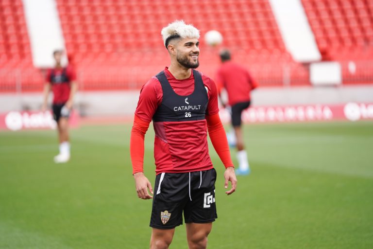 Arnau Puigmal se lesiona y peligra su fichaje por el Real Zaragoza